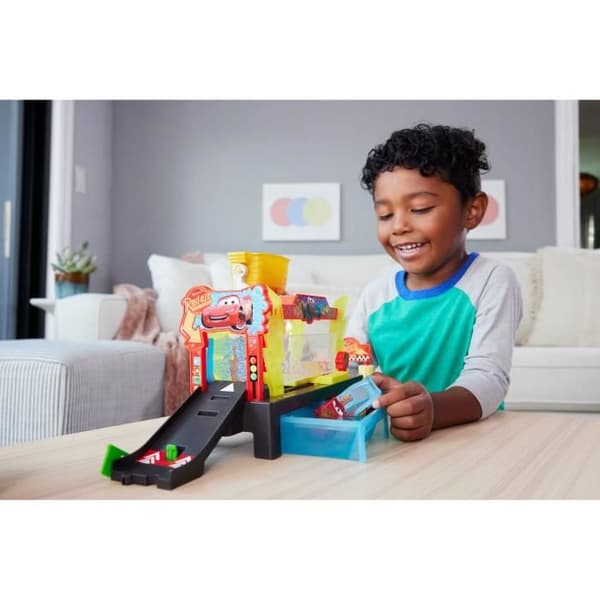 Disney Pixar-Station för Tvättning av Bilar Color Changers-Kit - 4 år+- JBM70