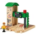 Pikkukuva 2 / 5: Brio World Ohjaus- ja kytkinasema - Lisävaruste puiseen junasettiin - Ravensburger - Sekoitettu 3-vuotiaille - 33674