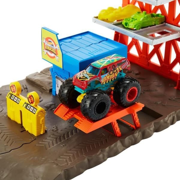 Hot Wheels - Explosiva stationslåda - Monstertruckar - Mekanisk bärraket - 4 krockfordon - från 4 år och uppåt