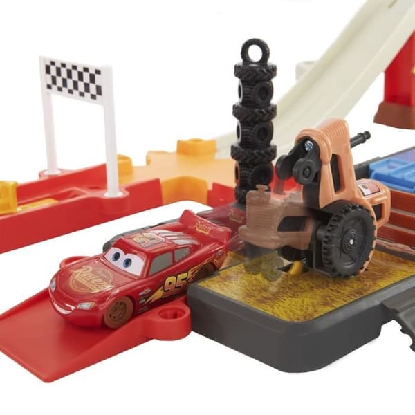 Radiator Springs Game Box - Disney Pixar MATTEL Minibilar för bilar - Circuitbana för bilar - från 4 år och uppåt