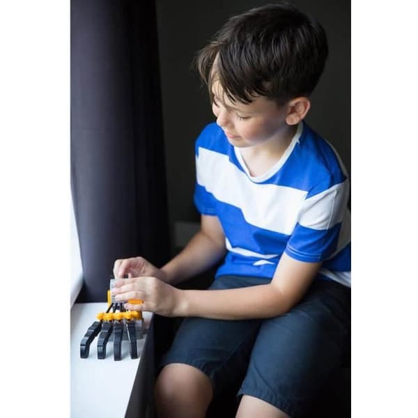 Tillverkningssats - KidzRobotix - Unik handrobot - Barn - Blandat - Från 8 år