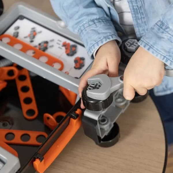 SMOBY Black & Decker Verktygslåda med Bil att Montera