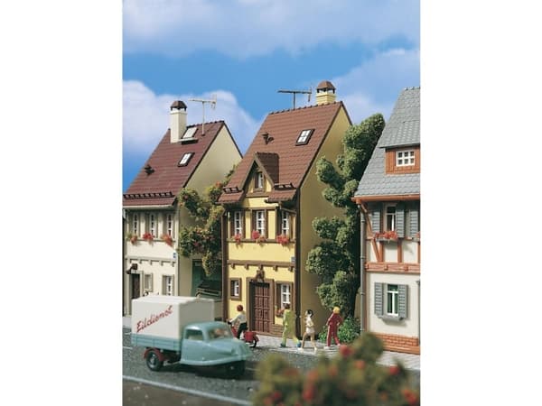 Beboelseshus Bahnhofstrasse 13 H0 Vollmer 43671