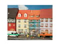 Miniatyrbild 1 av 3: 2 småbyhuse med malerstillads H0 Faller 130494