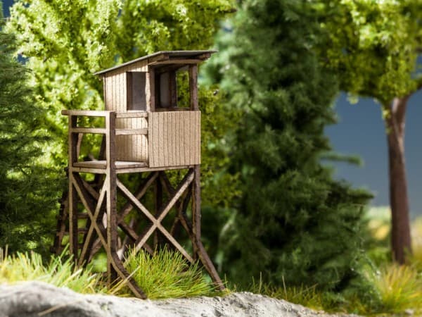 NOCH Raised Hide, HO (1:87), Ruskea
