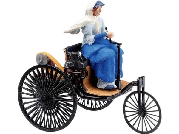 Busch 40007 H0 Personbil model Mercedes Benz Benz-patent-motorvogn Byggeår 1886 med Bertha Benz