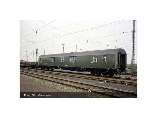 Arnold HN4417 N Minitrix personvogn