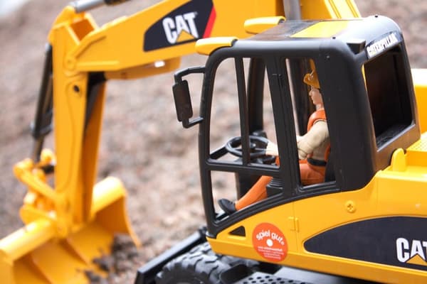 Bruder CAT Kaivinkone 1:16
