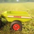 Pikkukuva 2 / 11: FALK Baby Claas Axos 310 Vihreä Traktori perävaunulla 1 vuodesta alkaen
