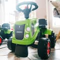 Miniatyrbillede 8 af 11: FALK Baby Claas Grøn Traktor med Trailer + Tilbehør fra 1 år