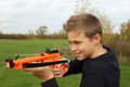 Miniatyrbild 3 av 3: Sureshot Handbow + Skjutskiva  för børn m/6 dartpilar