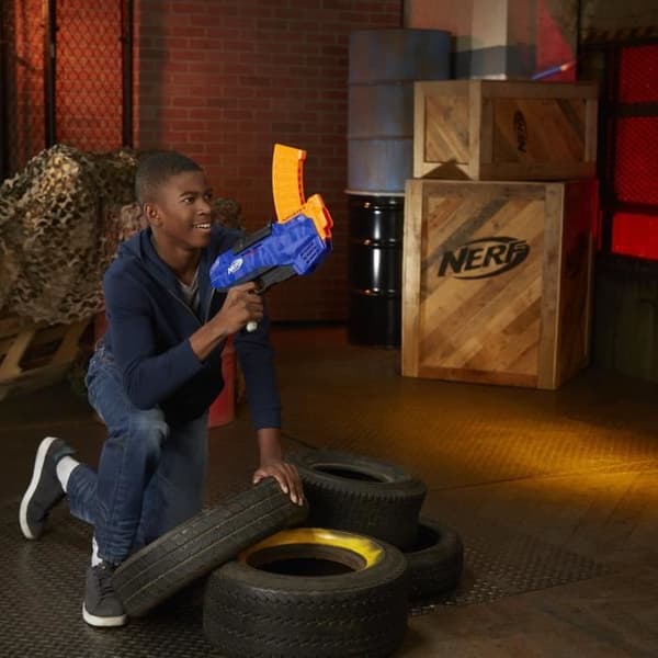 Nerf Elite Rukkus ICS-8 Gun med 8 skumpilar