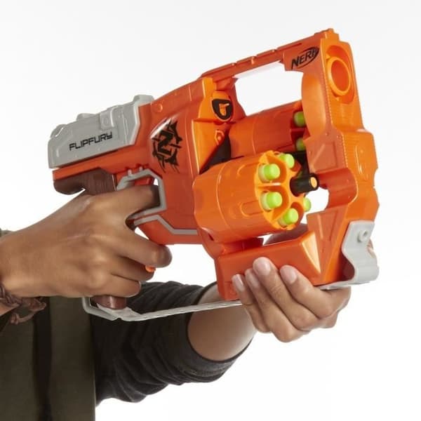 NERF - Zombie Strike - FlipFury Blaster med 2 utbytbara 6-dartpipor och 12 pilar NERF - Zombie Strike Elite