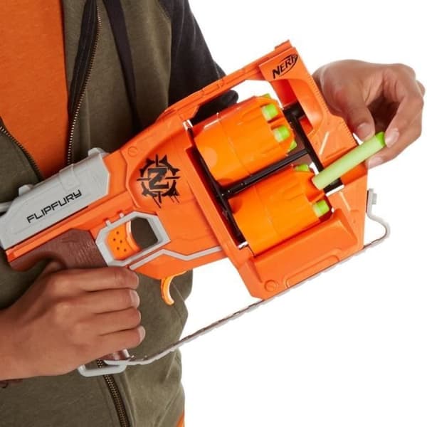 NERF - Zombie Strike - FlipFury Blaster med 2 utbytbara 6-dartpipor och 12 pilar NERF - Zombie Strike Elite