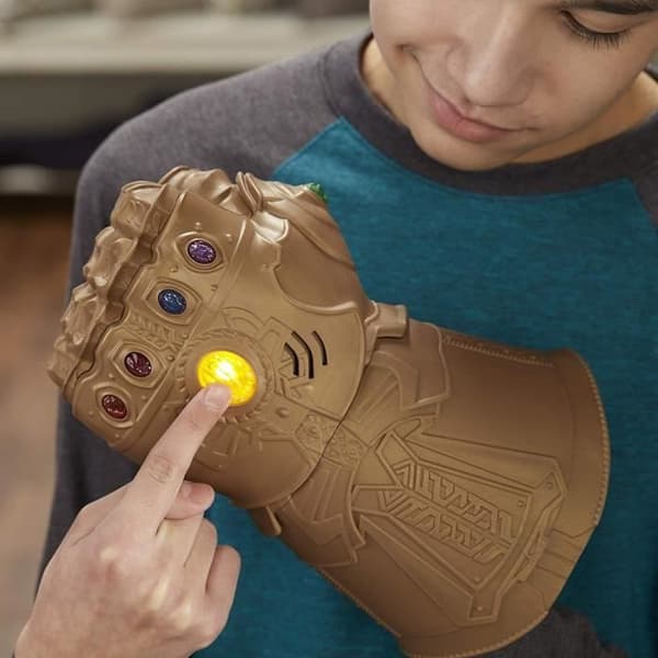 Electronic Thanos Glove - Marvel Avengers Infinity War - Ljud och ljus - För barn från 5 år