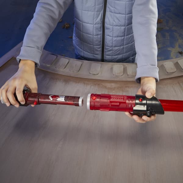 Star Wars LS Forge Darth Vader -valomiekka valo- ja äänivalomiekalla