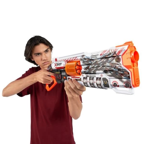 Låsbar blaster - ZURU - XSHOT Skins Lock Gun - Blaster med låsbar kombination og roterende løb med 8 pile