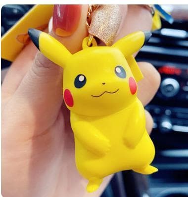 4 Pack Pokémon Pikachu Bulbasaur Squirtle Charmander Nyckelring Figurer