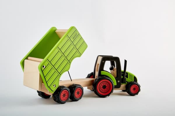 Pintoy Traktor med  vagn Träleksak