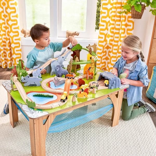 Kidkraft  Adventure Tracks Saferi Tåg lekbord m. tillbehör