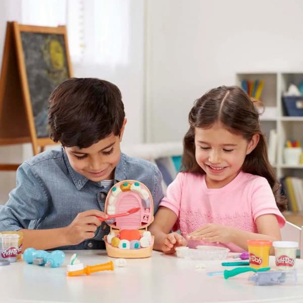 PLAY-DOH Drill N Fill -muovailuvaha hammaslääkärisetti