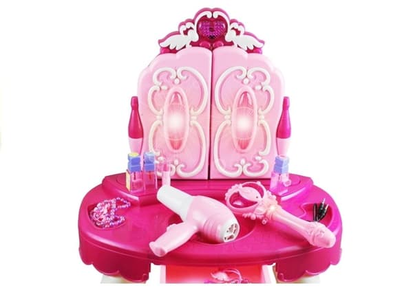 Ett enormt sago-sminkabord för Princess Wand