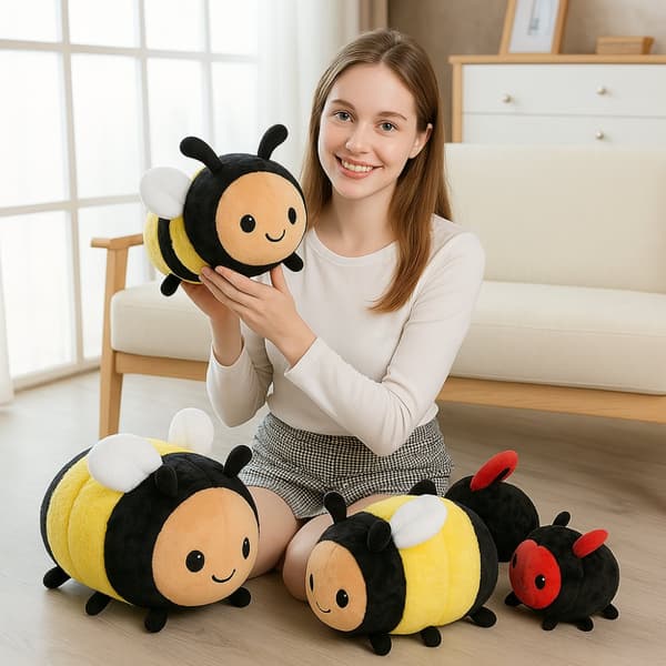 Kawaii Söpö ja superpehmeä mehiläispehmolelu - 20 cm