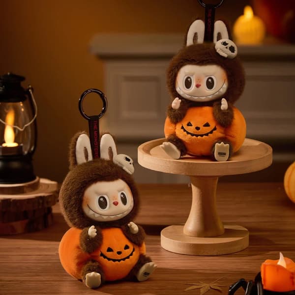 Pop Mart Labubu Halloween Sittende Gresskar 17,5 cm