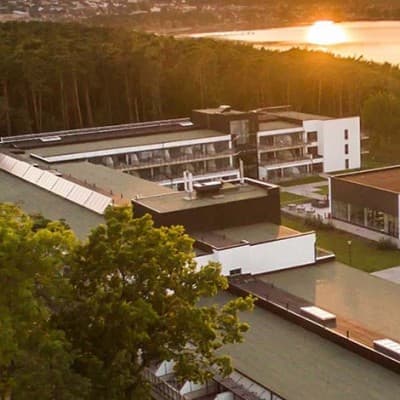 Familjepaket på Hotel Riviera Strand – Två nätter