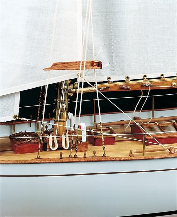 Amati - Dorade Racing Yacht 1:20