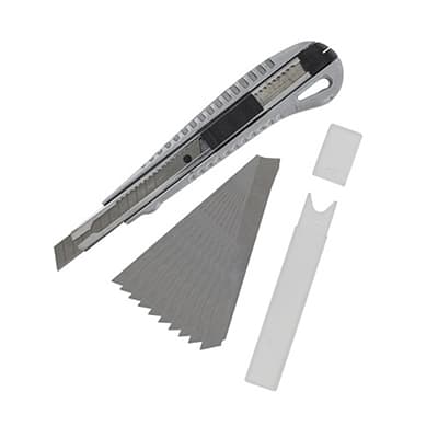 Core-RC Metall Kniv med 10stk 9mm blader