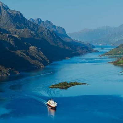 Hurtigruten (Kirkenes-Bergen 6 dagar) - Sommar