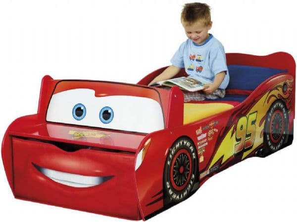 Blixten McQueen juniorsäng utan madrass