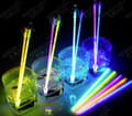 Miniatyrbilde 2 av 2: Glowstick DrinkPinne 15-pakning med langvarig lyskraft