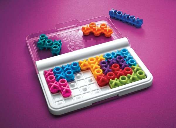 SmartGames IQ XoXo
