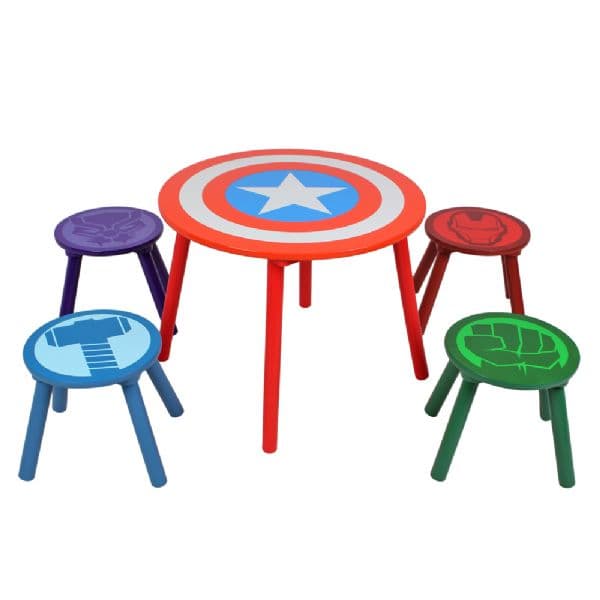 Avengers bord och stolar