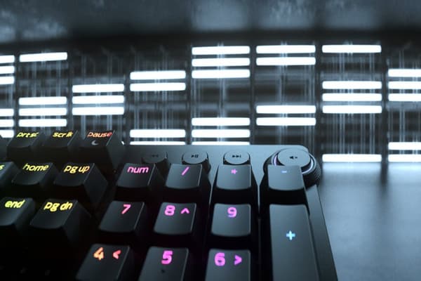 Razer Huntsman V2 Analog (Analog Switch), Optical Gaming Keyboard, US Layout, Doubleshot PBT Keycaps, Sound Dampening Foam, Razer Chroma™ RGB, Up to 8