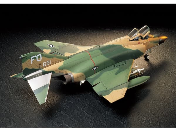TAMIYA 1/32 PHANTOM II F-4 C/D  60305