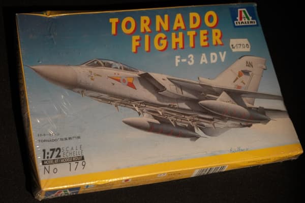 ITALERI TORNADO FIGHTER F-3 ADV 1:72 1980 TAL BYGGMODELL Byggsats