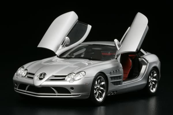TAMIYA 1/24 Mercedes-Benz SLR McLaren 24290