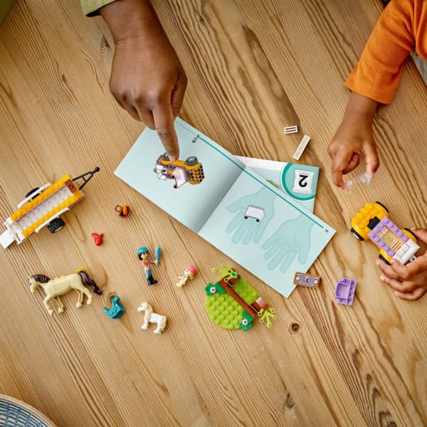 LEGO Friends Häst- och ponnysläp Leksak 42634