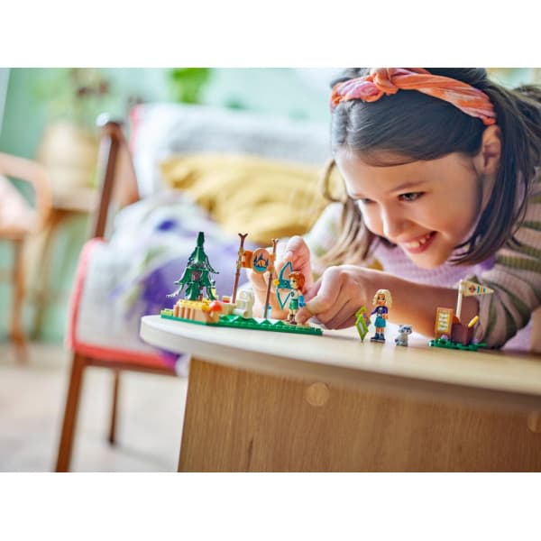 LEGO Friends 42622 - Seikkailuleirin jousiammuntarata