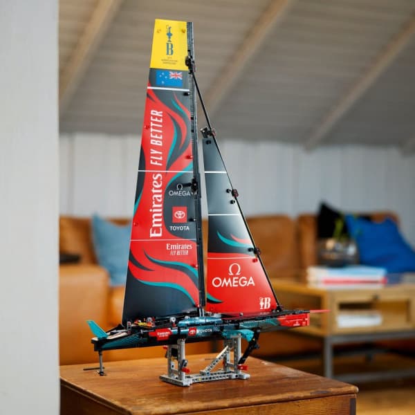 LEGO Technic Emirates Team New Zealand AC75 yacht 42174