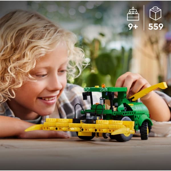 LEGO Technic 42168 - John Deere 9700 Forage Harvester