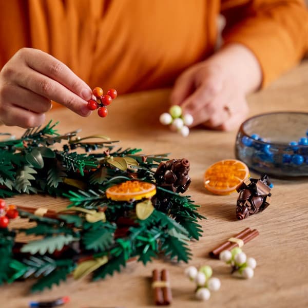 LEGO Botanical 10340 – Ovikranssi