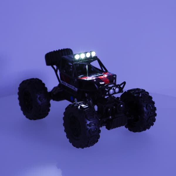Revolt 4x4 kauko-ohjattava auto