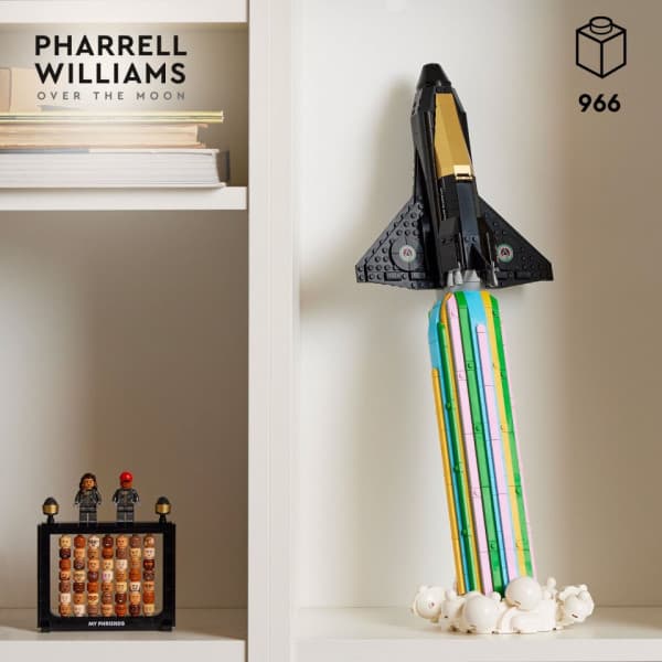 LEGO Moments 10391 – Kuussa Pharrell Williamsin kanssa