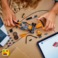 Pikkukuva 6 / 11: LEGO City 60442 – F1-kuljettaja ja McLaren-kilpa-auto