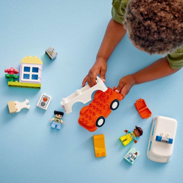 LEGO DUPLO By 10447 – Ambulance og chauffør