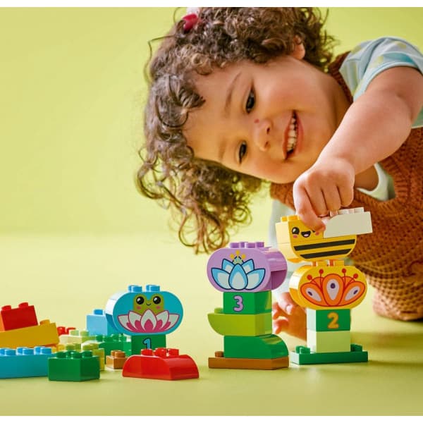 LEGO DUPLO Stad 10444 – Fantasiträdgård och roliga blommor